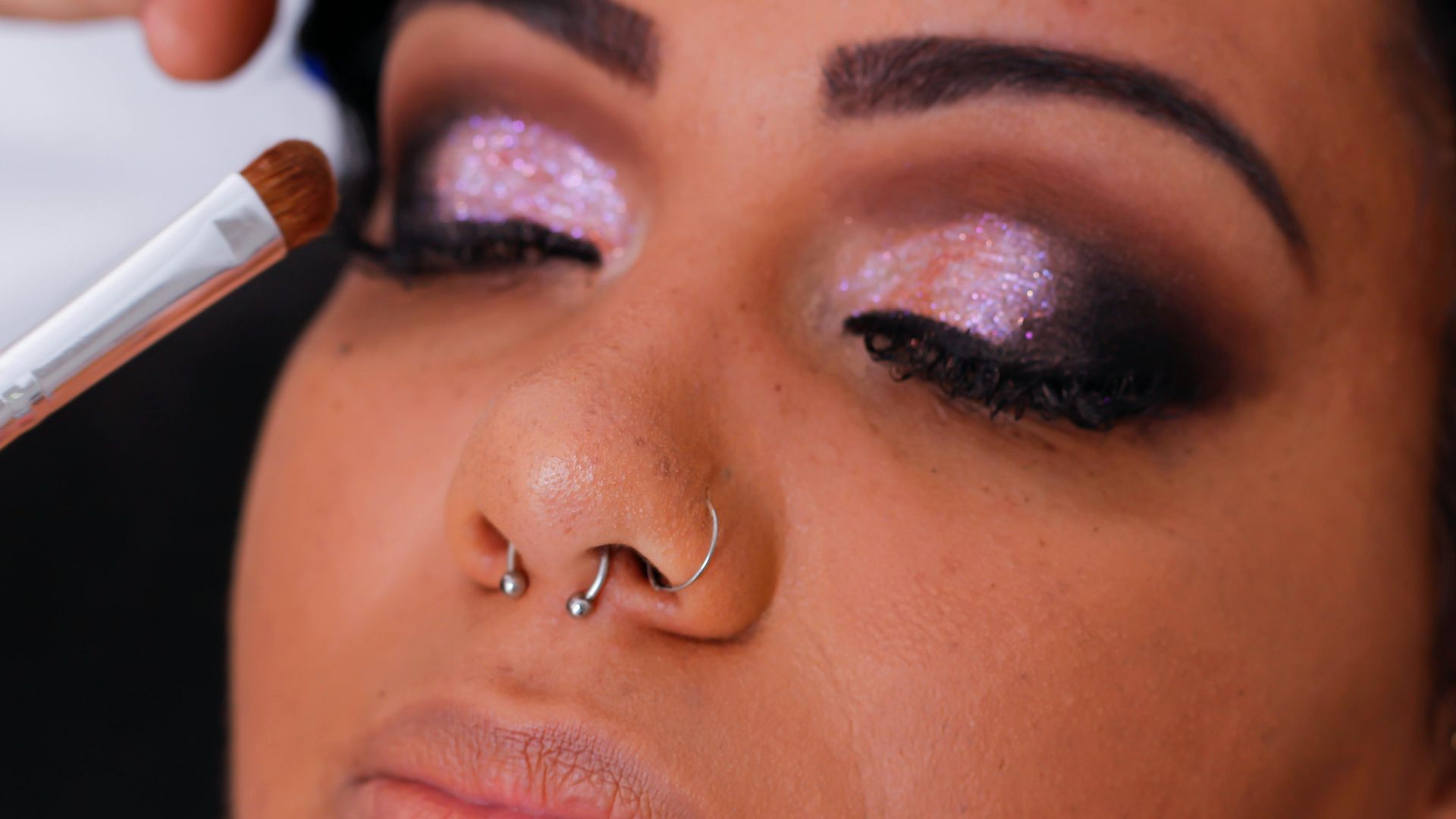 5. Coupez le pli avec des paillettes partout