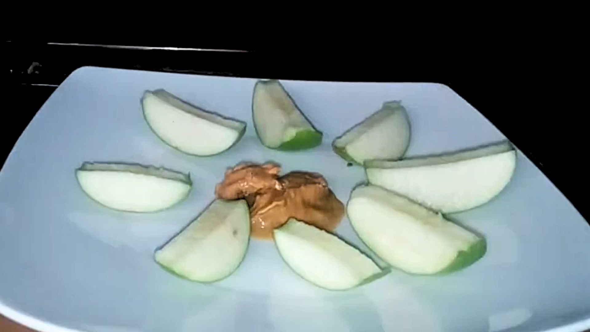 10. Tranches de pommes au beurre de cacahuètes