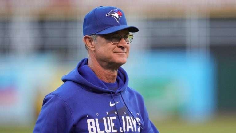 Don Mattingly leaves the Blue Jays