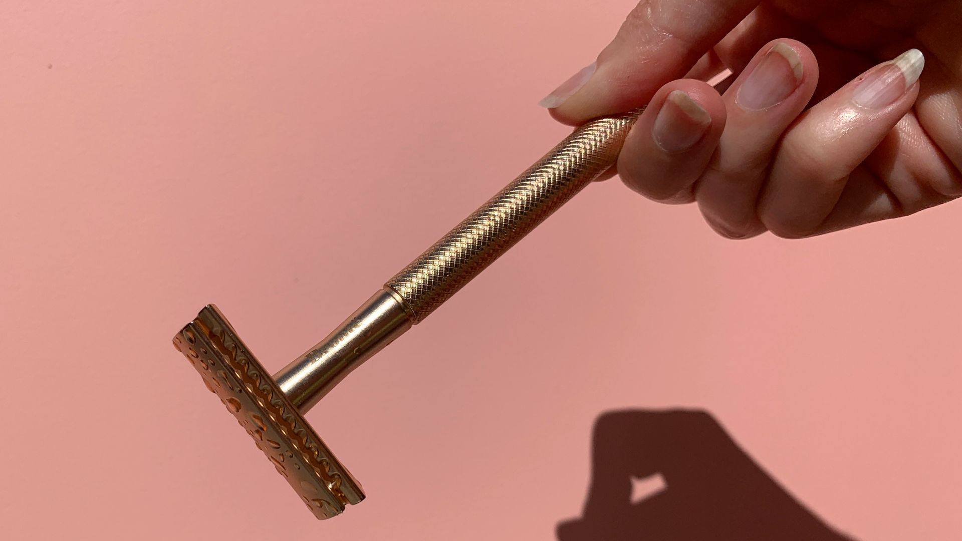 5. Les cheveux rasés repoussent plus drus
