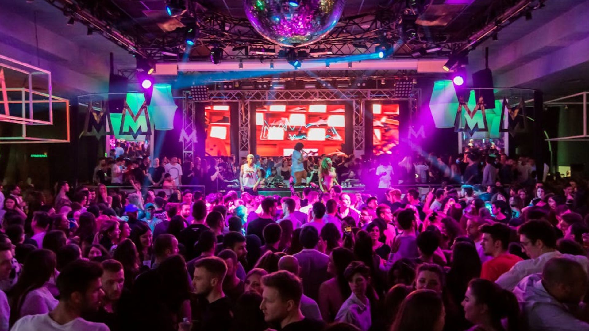 Échapper au coût croissant de la vie nocturne