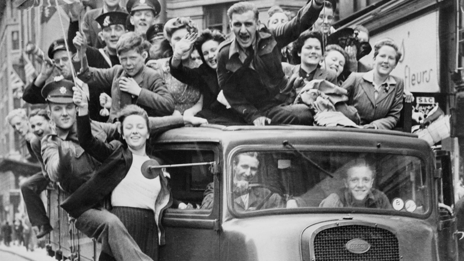 14. Célébrer le jour de la Victoire en Europe avec les civils