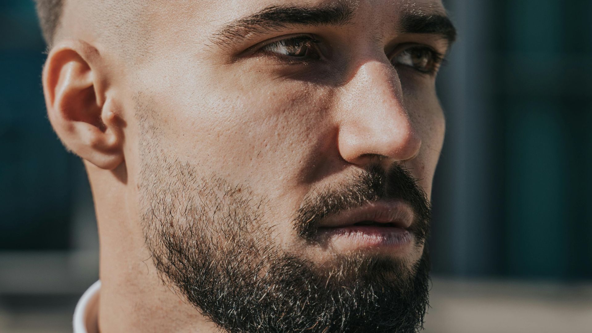 9. Décoloration de la barbe