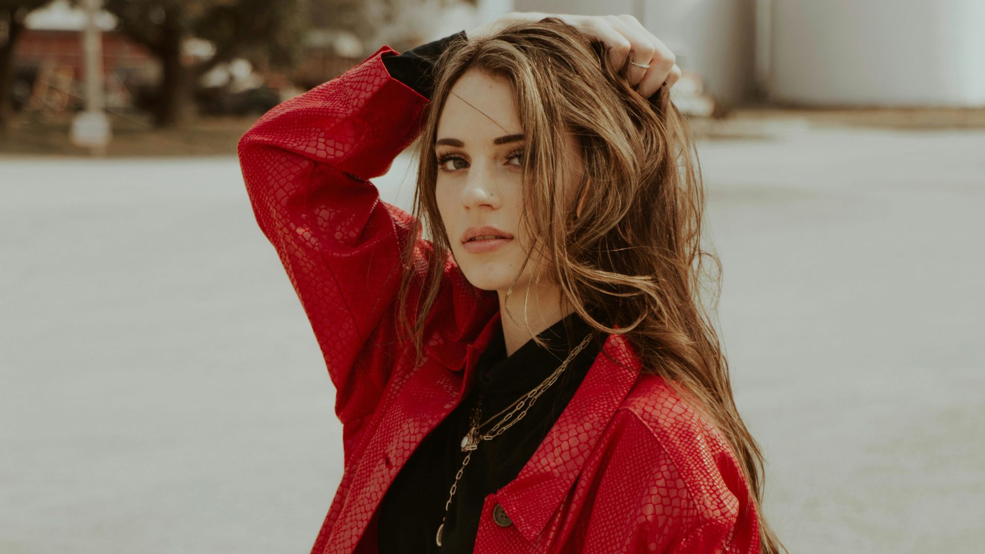 3. Touchez vos cheveux