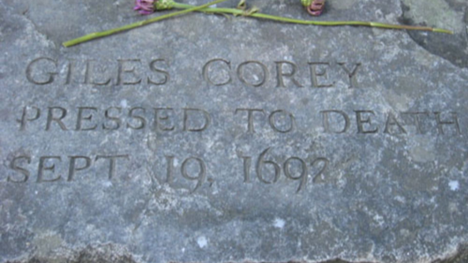 2. Des hommes ont été accusés