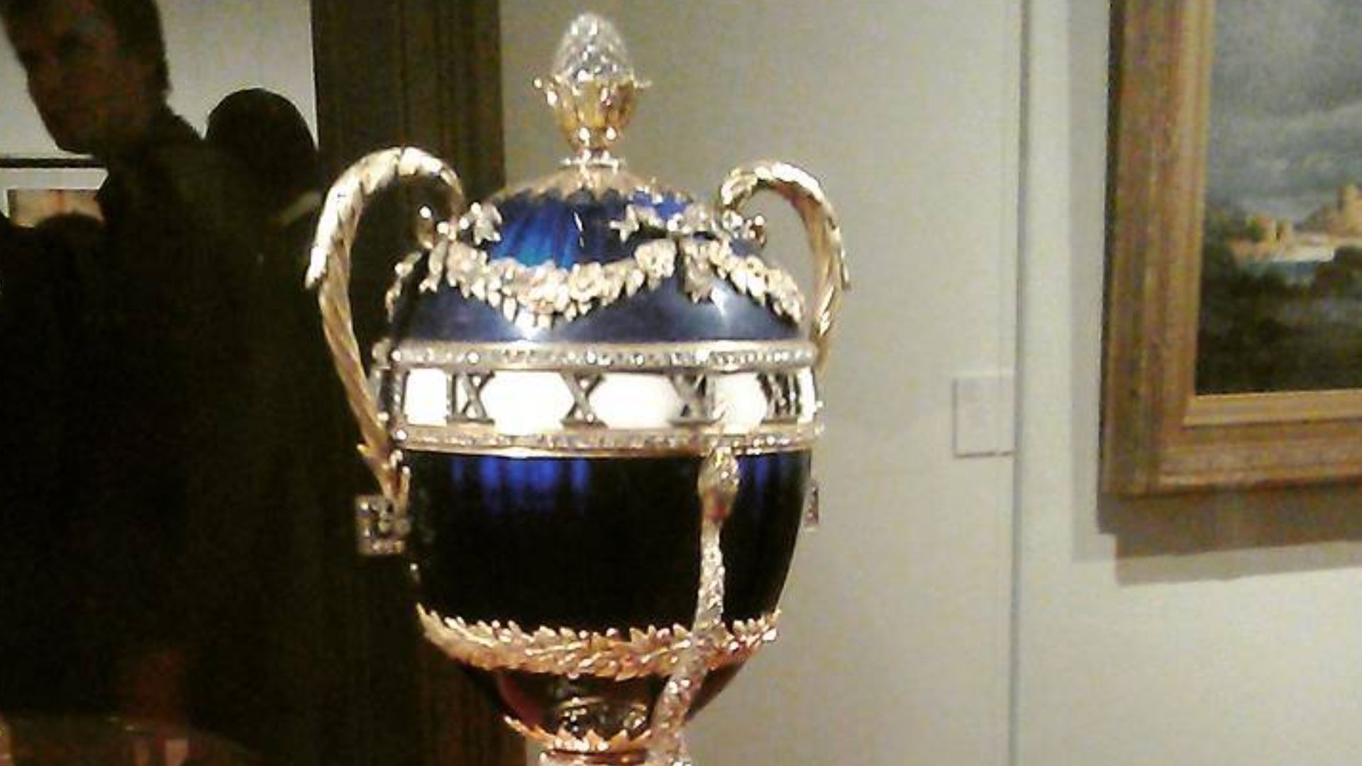 12. Œuf d'horloge Serpent bleu