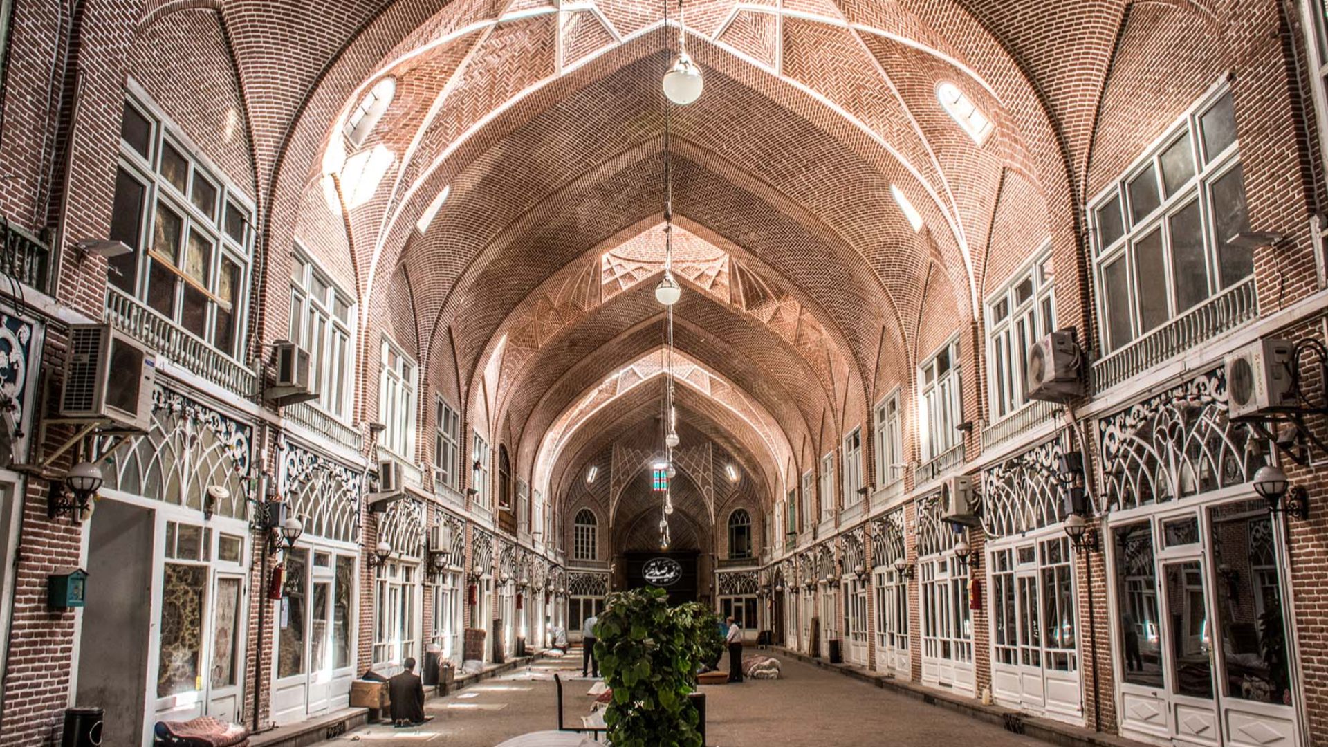 4. Bazar de Tabriz, Iran