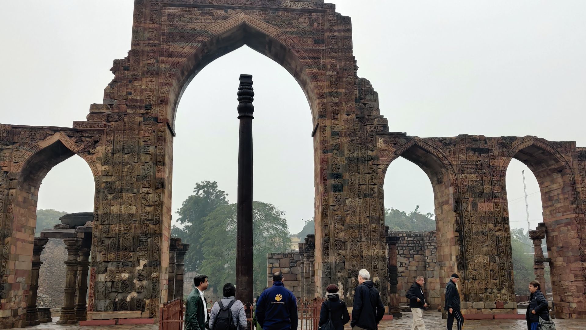 7. Le pilier de fer de Delhi n'a jamais rouillé