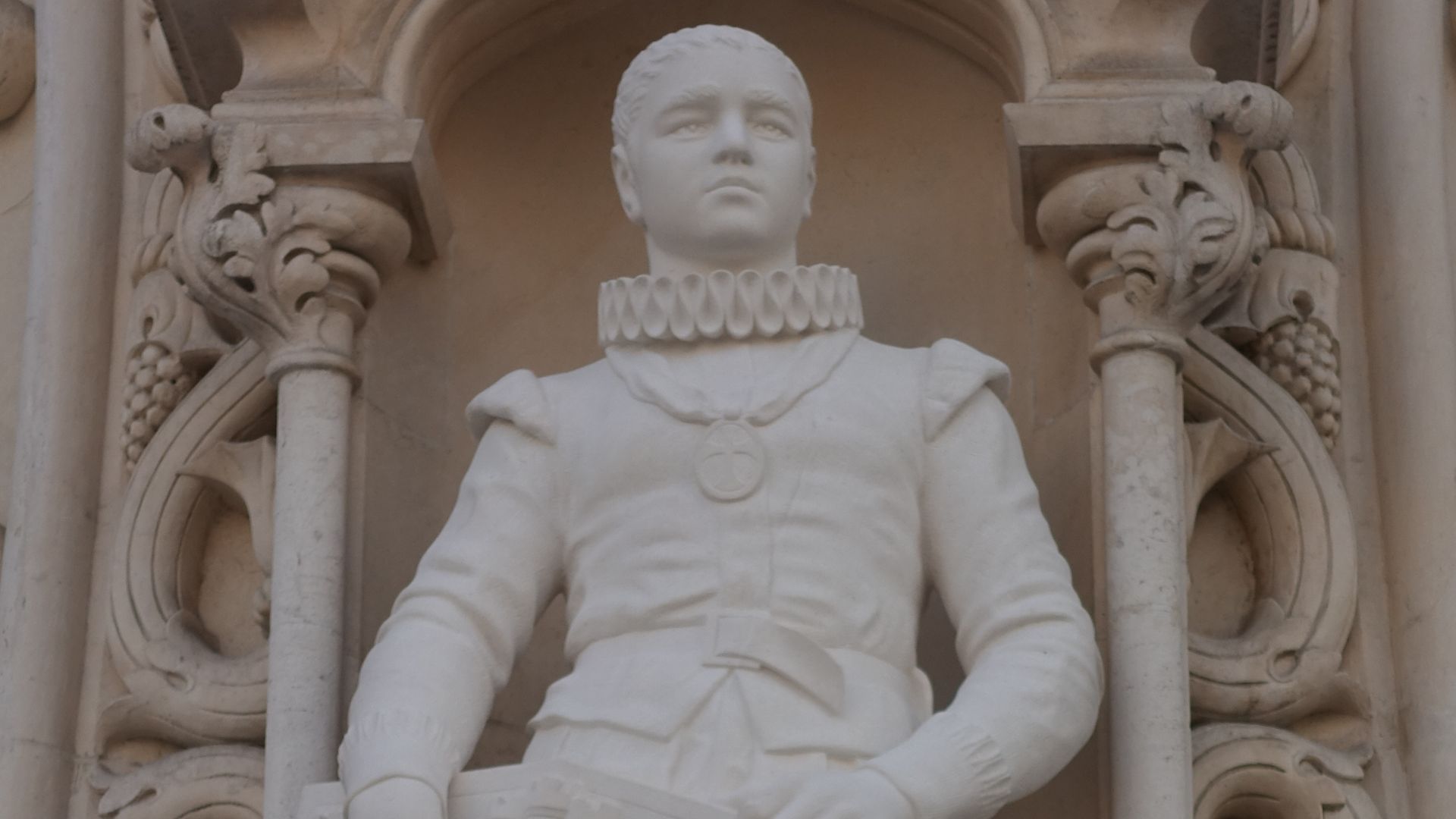 17. Statue de Saint-Sébastien Ier, Lisbonne