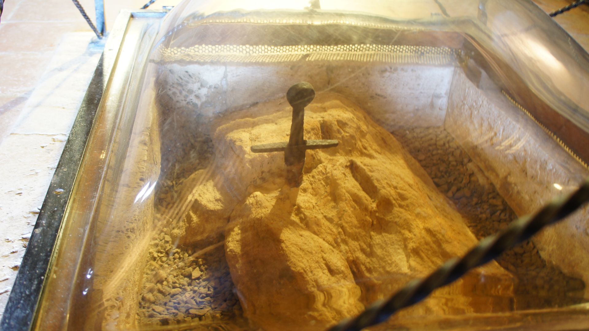 11. L'épée de Saint Galgano