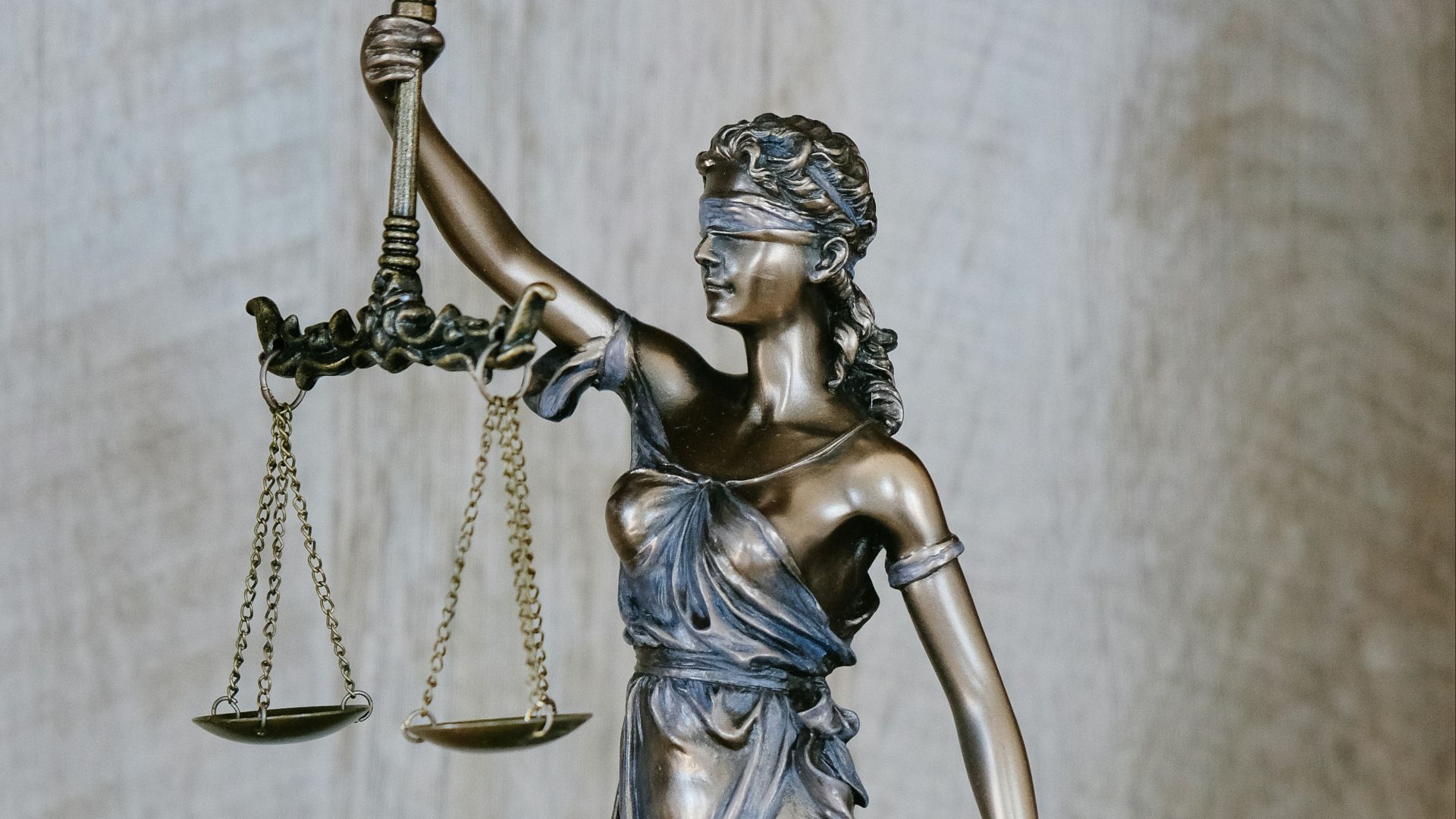 10. Les institutions oublient leur travail