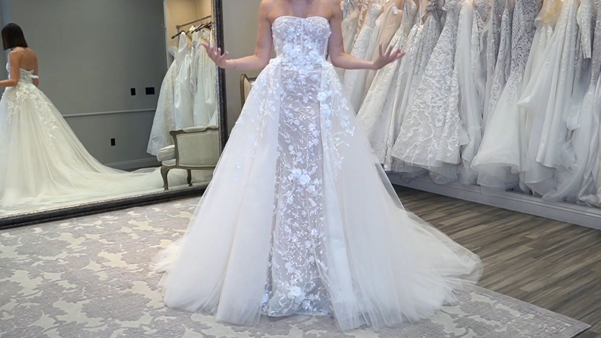 4. Ajouter une surjupe ou une traîne détachable