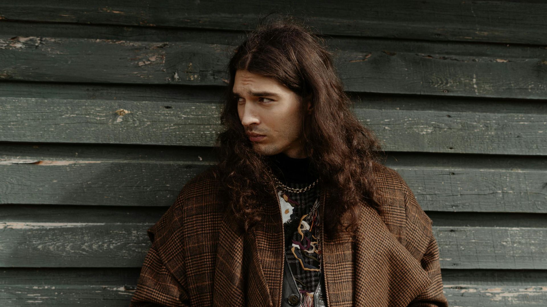 16. Cheveux longs avec rajout de rajout de rajout de rajout de rajout de rajout