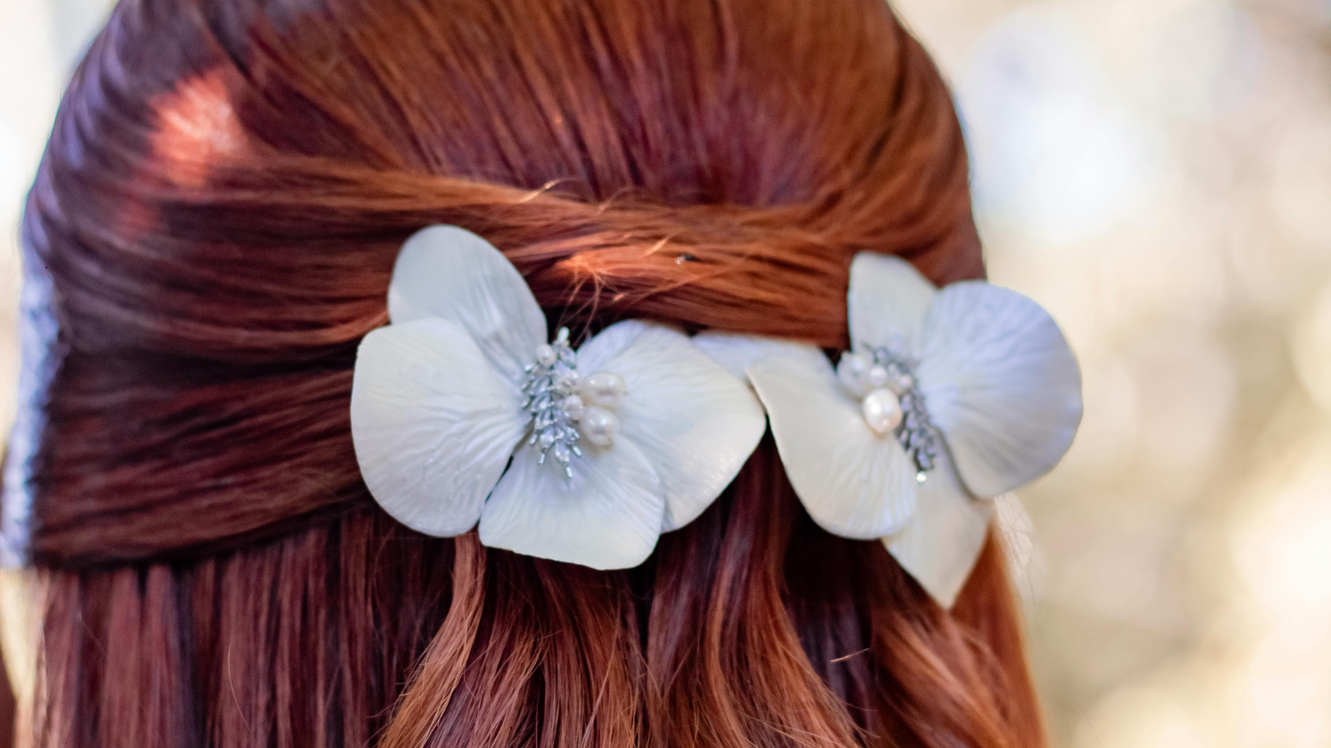 2. Torsade à mi-hauteur avec des ondulations lâches