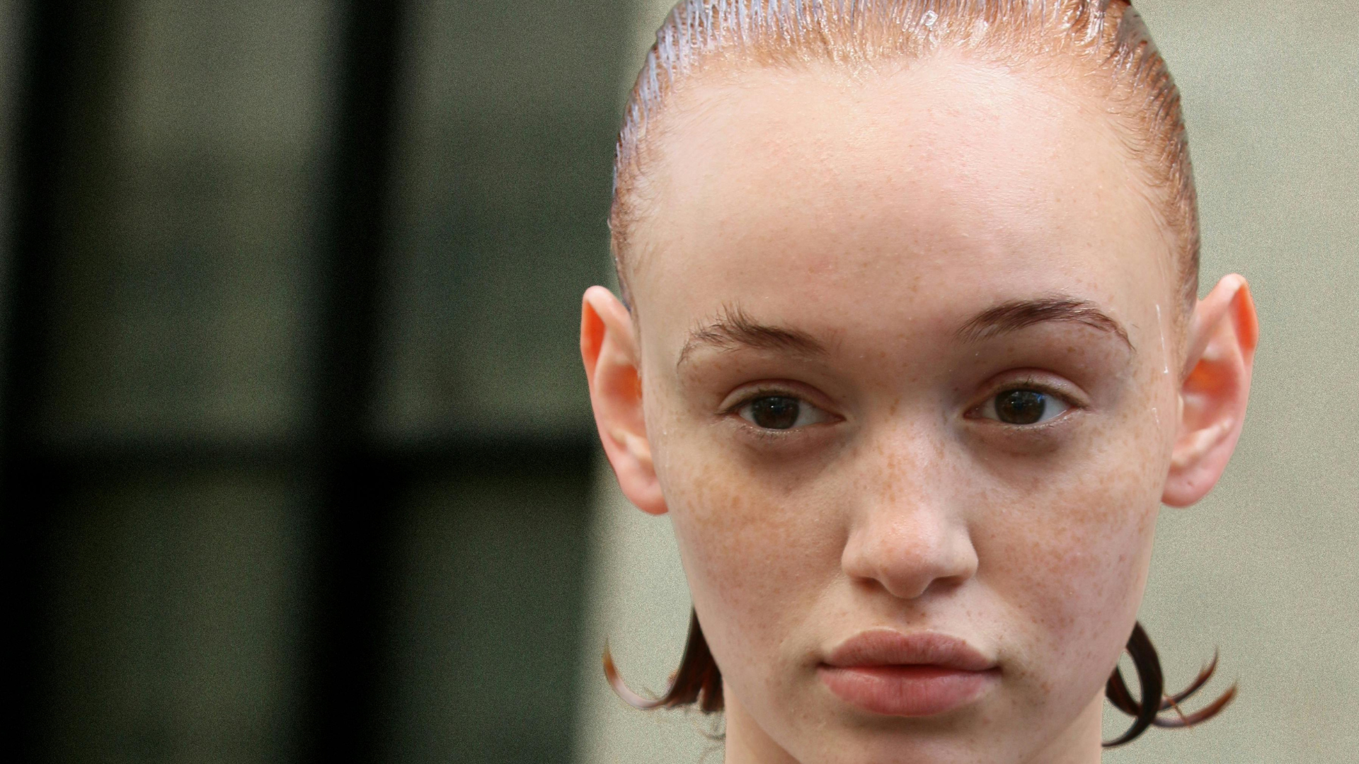 7. Coiffures humides lissées