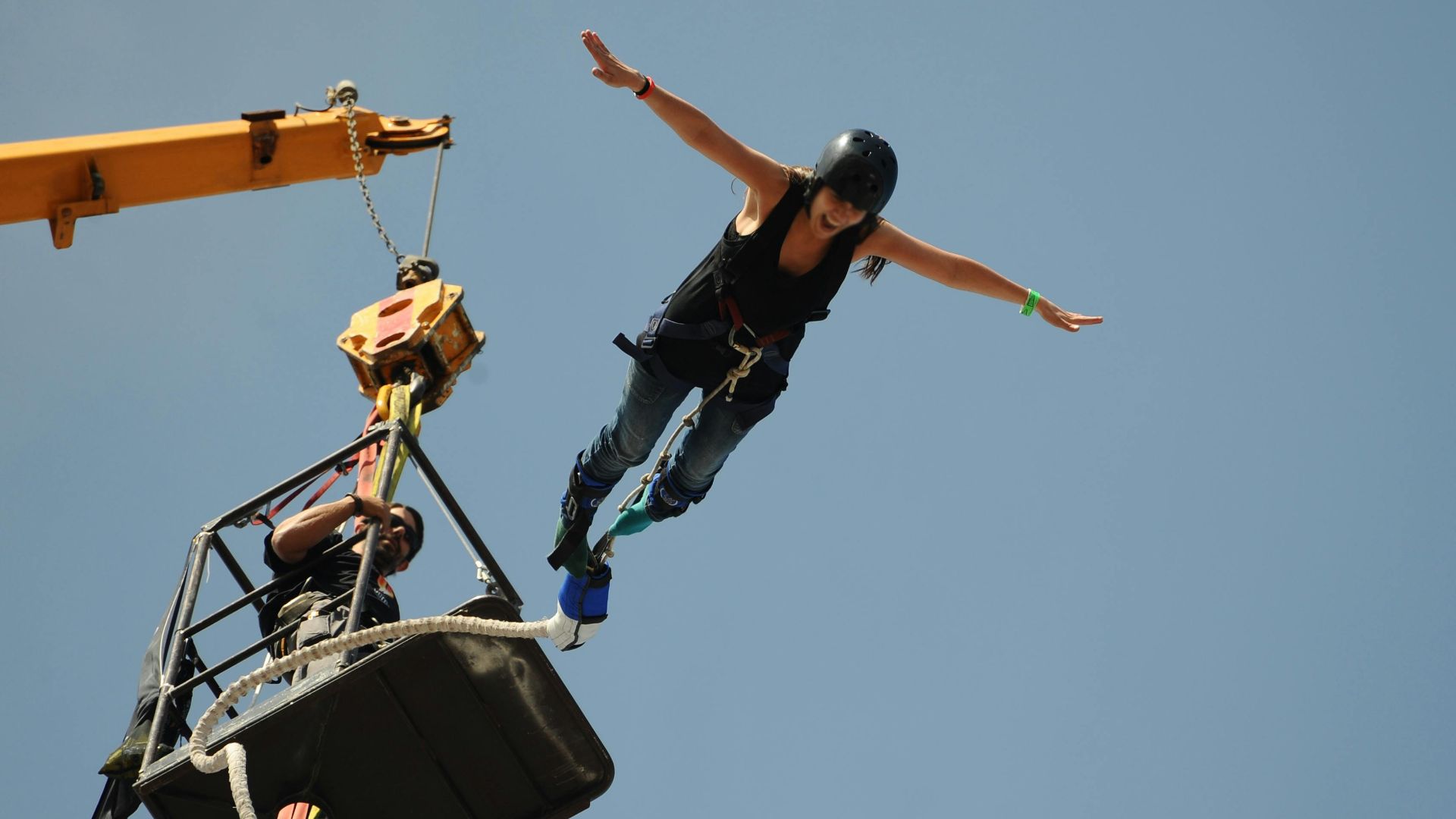 10. Saut à l'élastique