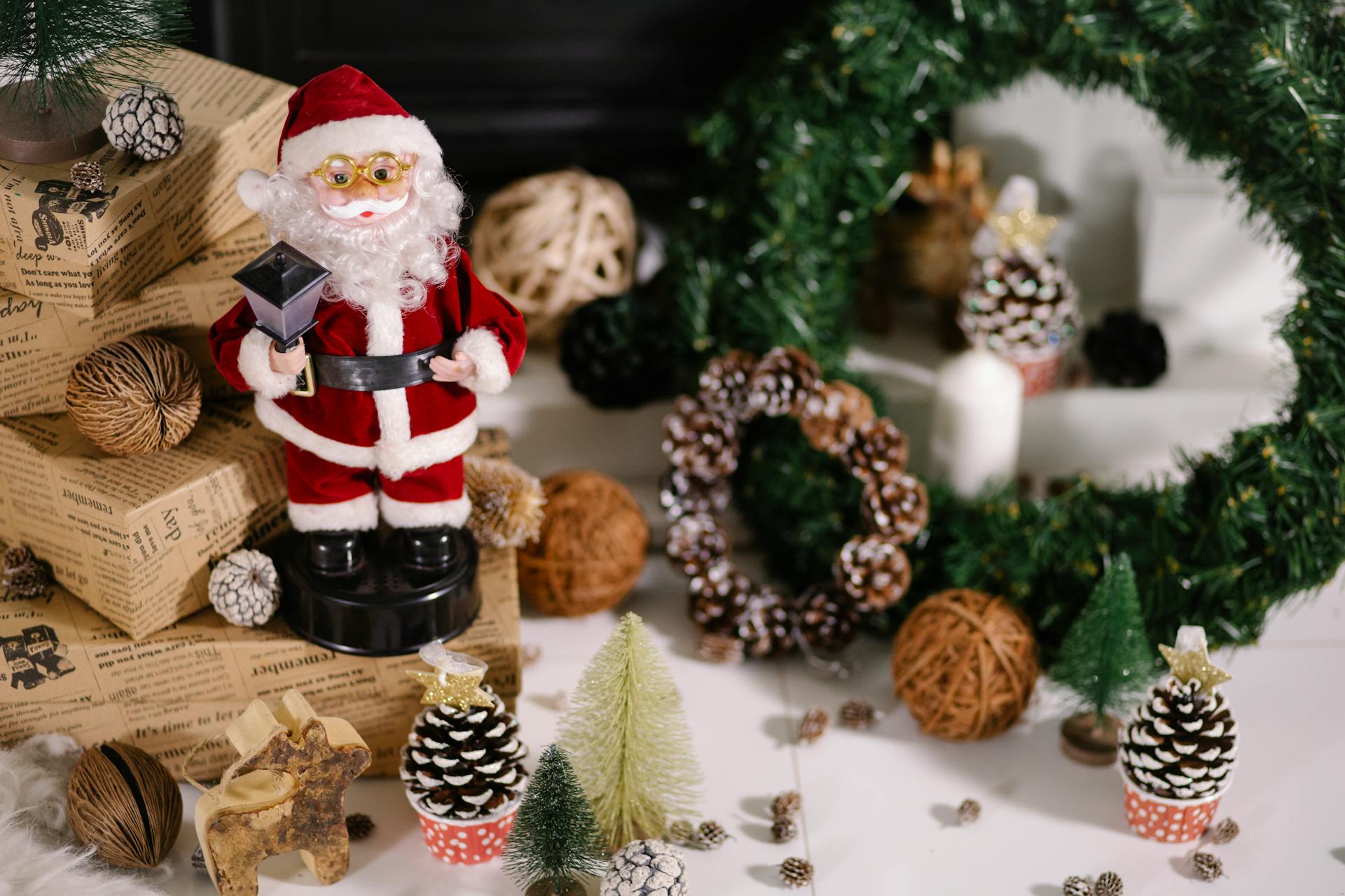 9 . Pine cones as a reminder of winter