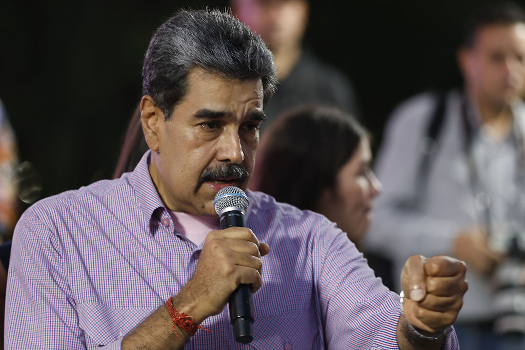 Deux pays s'abstiennent