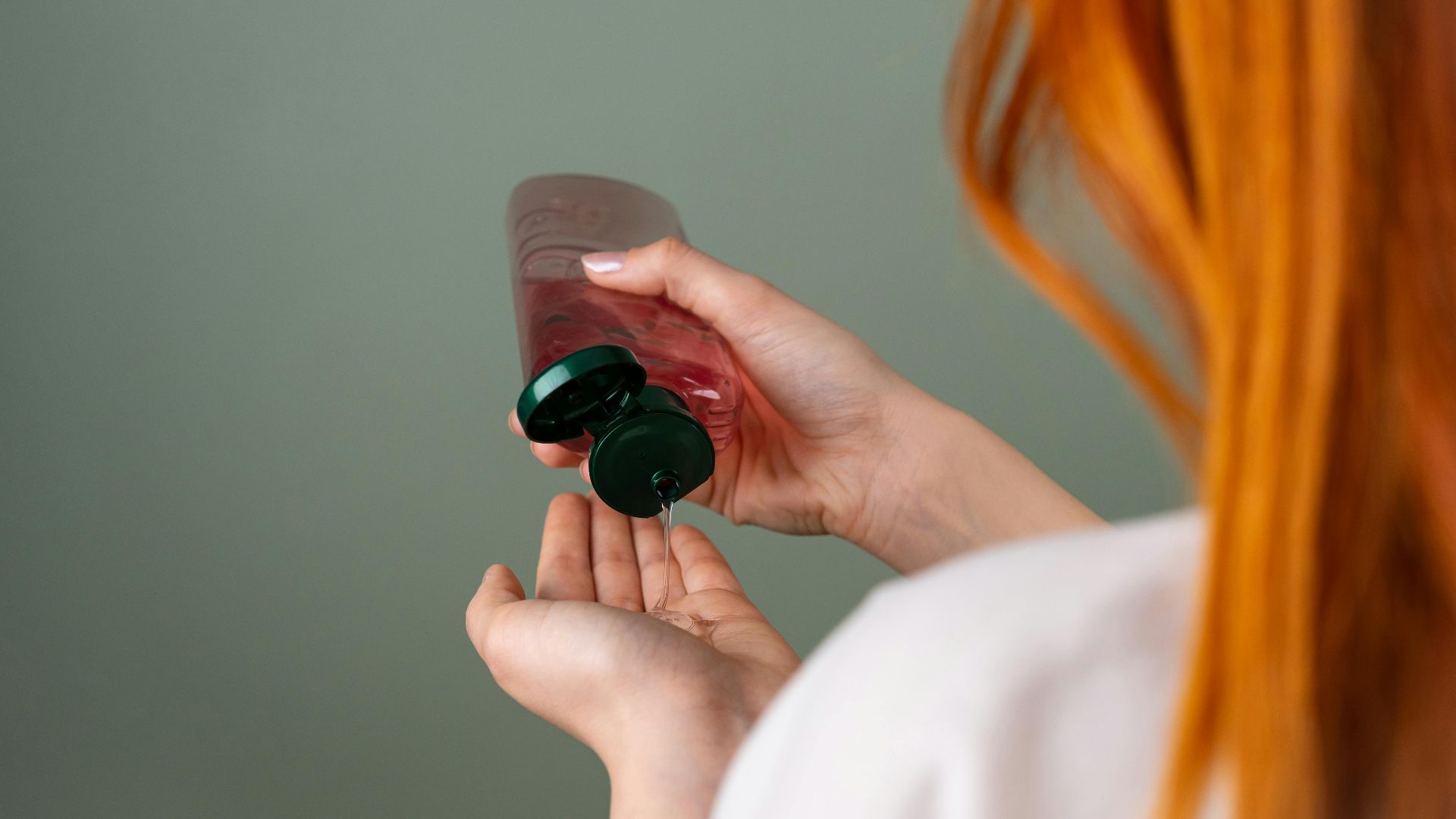 8. Huile nettoyante Kose Softymo Speedy