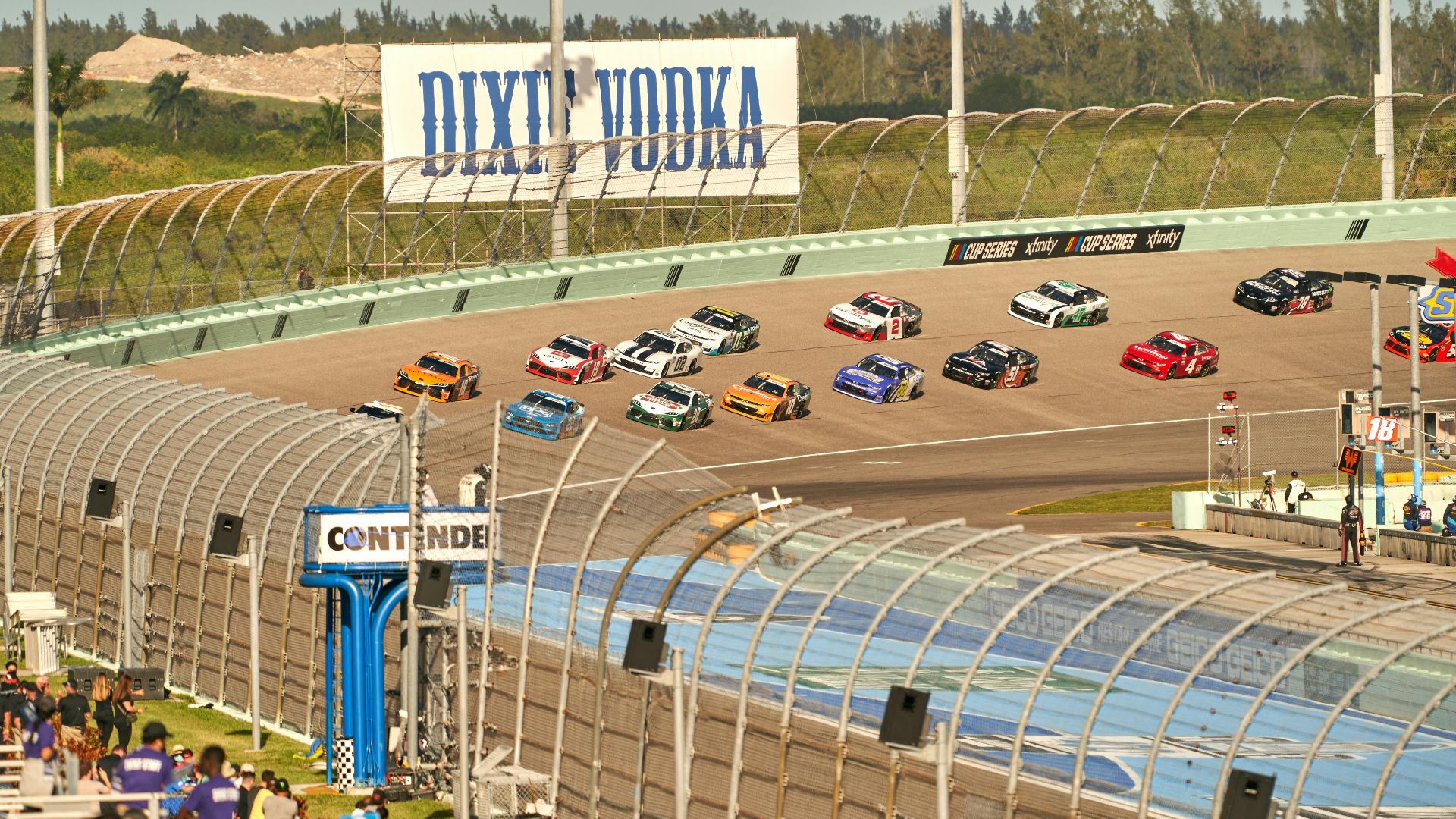 10 raisons d’aimer la NASCAR et 10 raisons d’aimer la Formule 1
