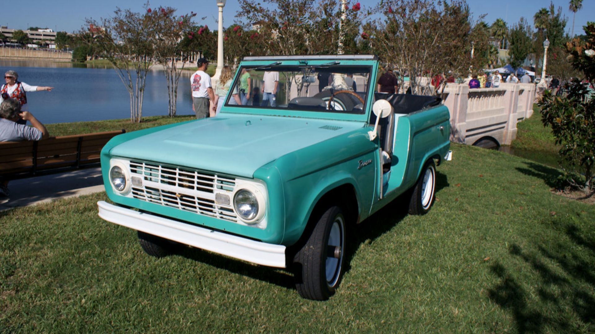 9. Ford Bronco classique