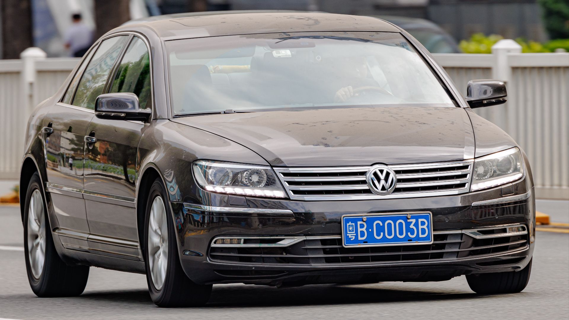 6. Volkswagen Phaeton