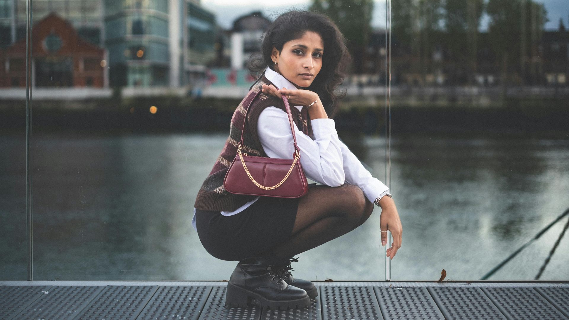 7. Porter des collants sous les robes et les jupes