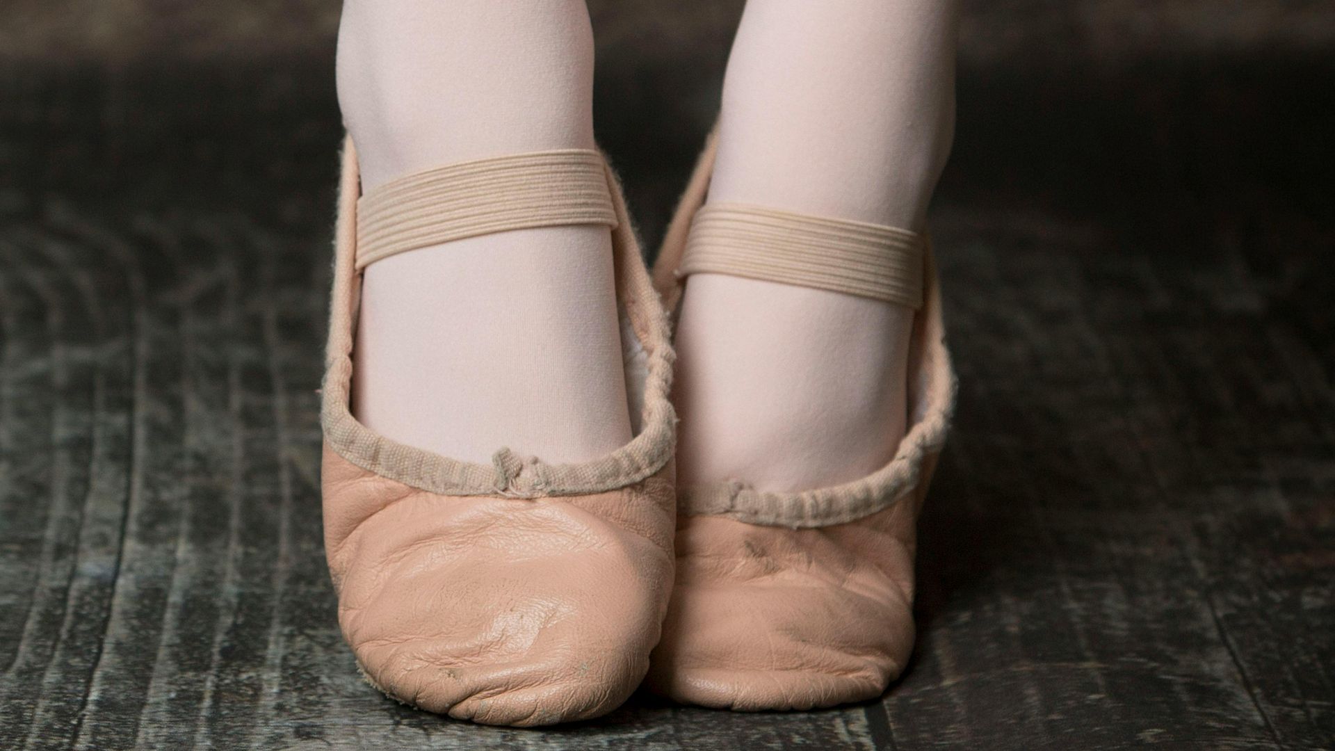 20. Ballerines à coussinets dans une teinte neutre