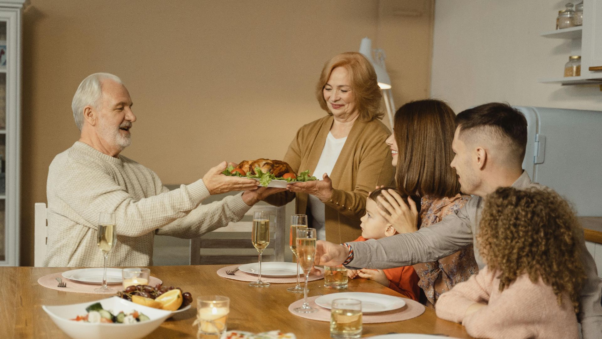 8. Vous verrez probablement des membres de votre famille élargie