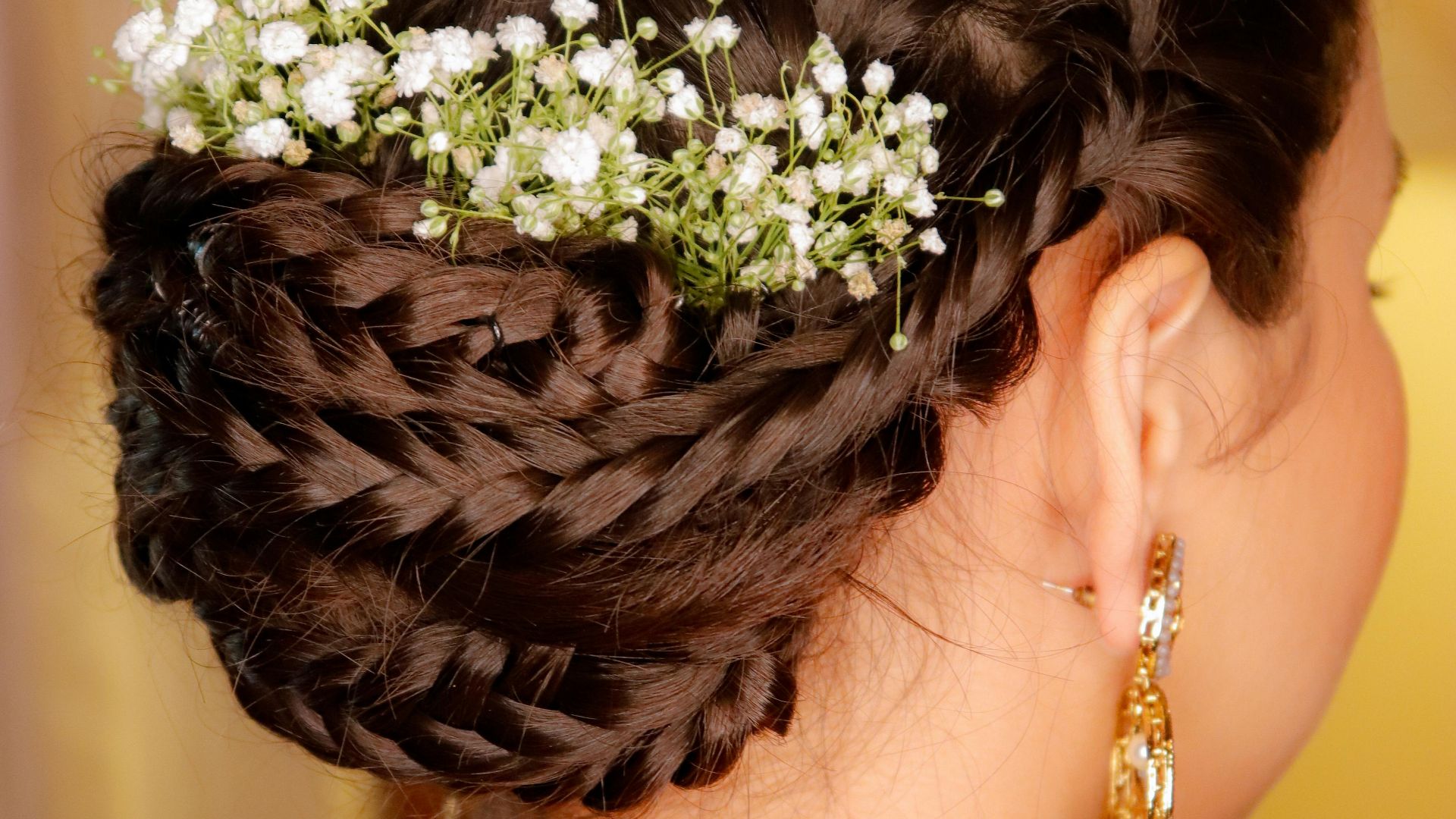 4. Chignon tressé Marley