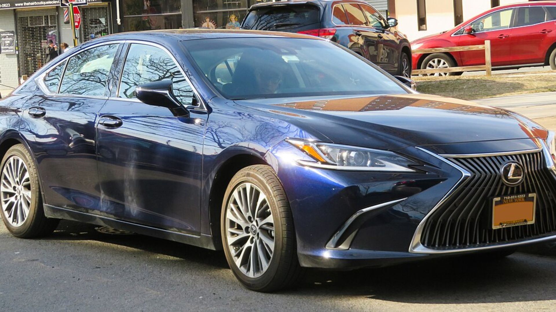 Lexus ES (2019-2025)