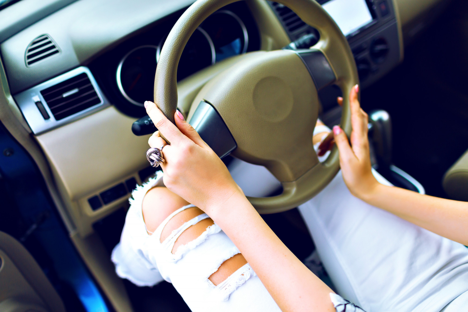 Decorative steering wheel cover