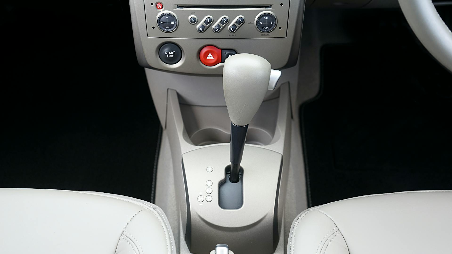 Customized gear knob