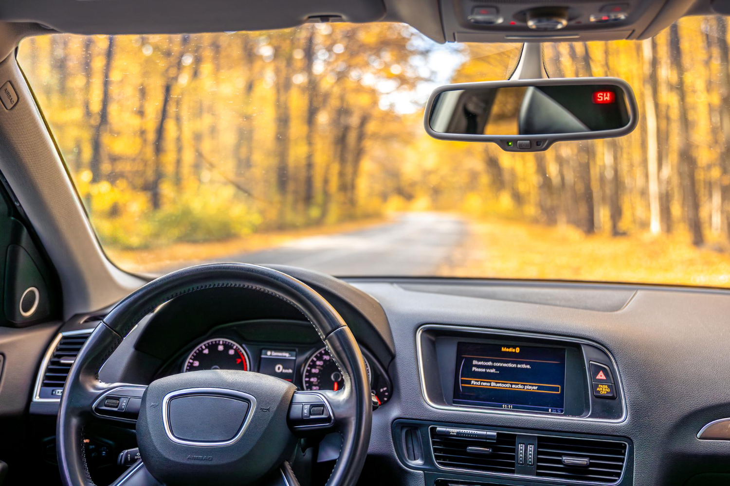 Intelligent rearview mirror