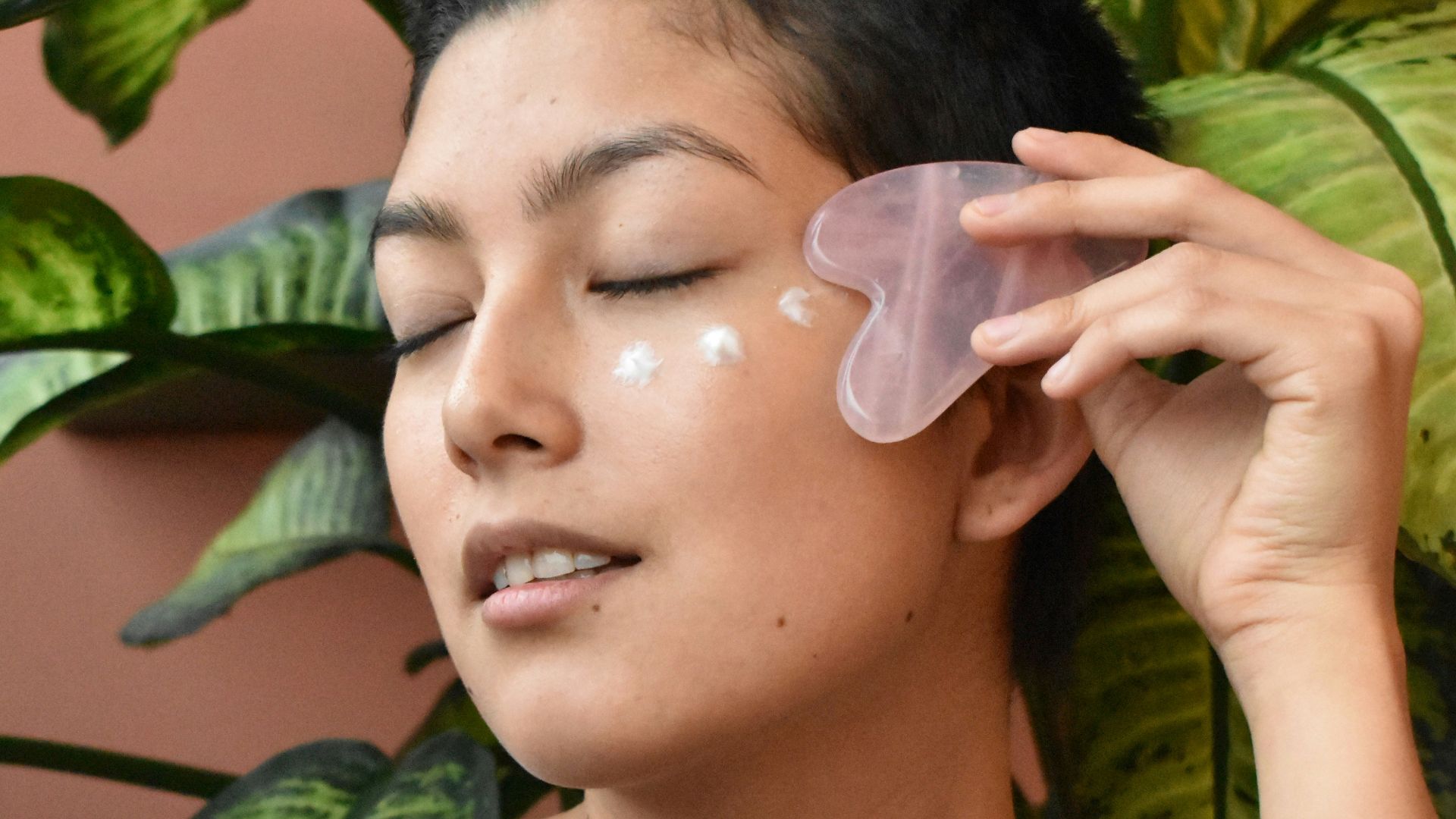 2. Gua Sha