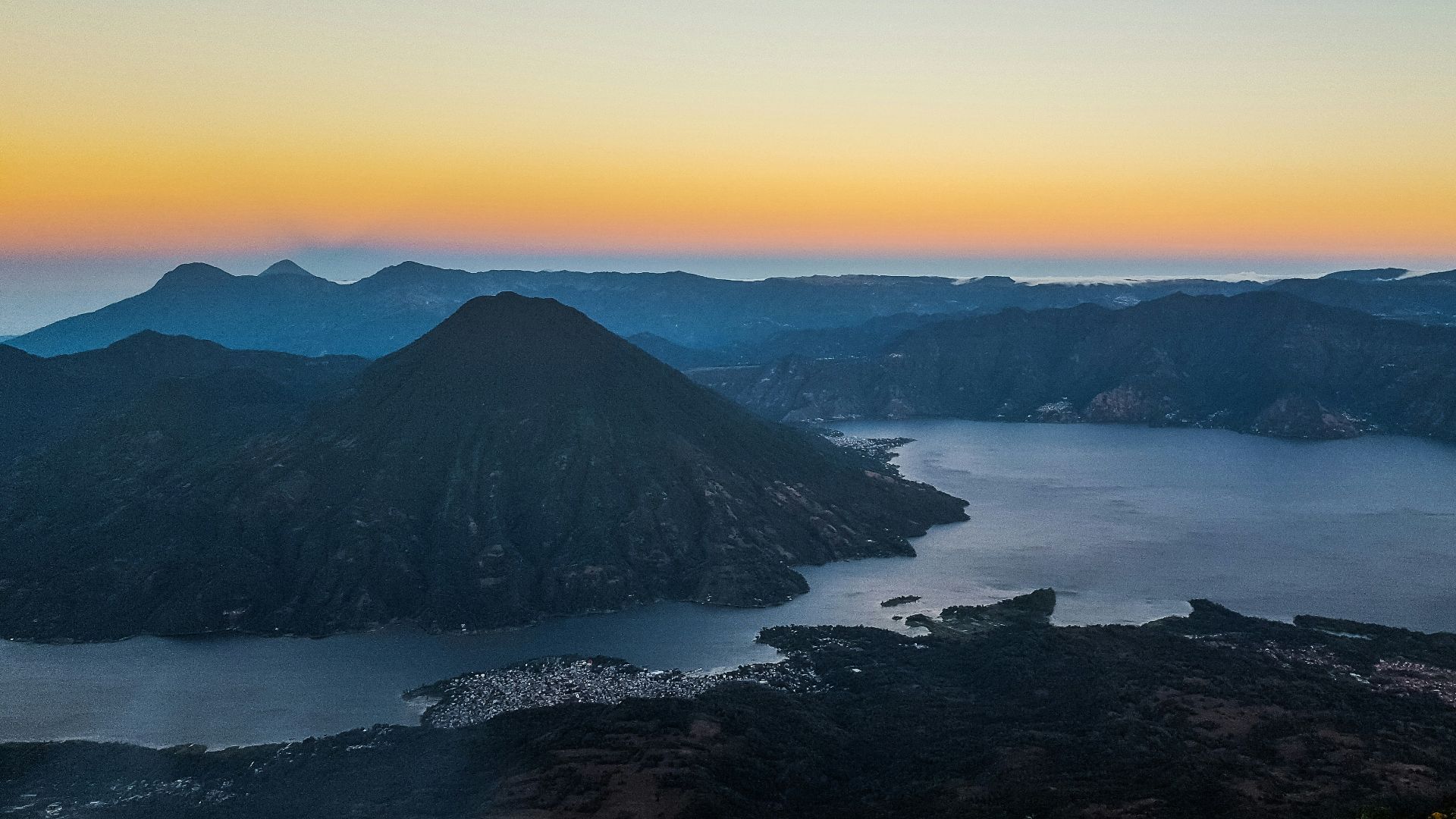 8. Lac Atitlán, Guatemala