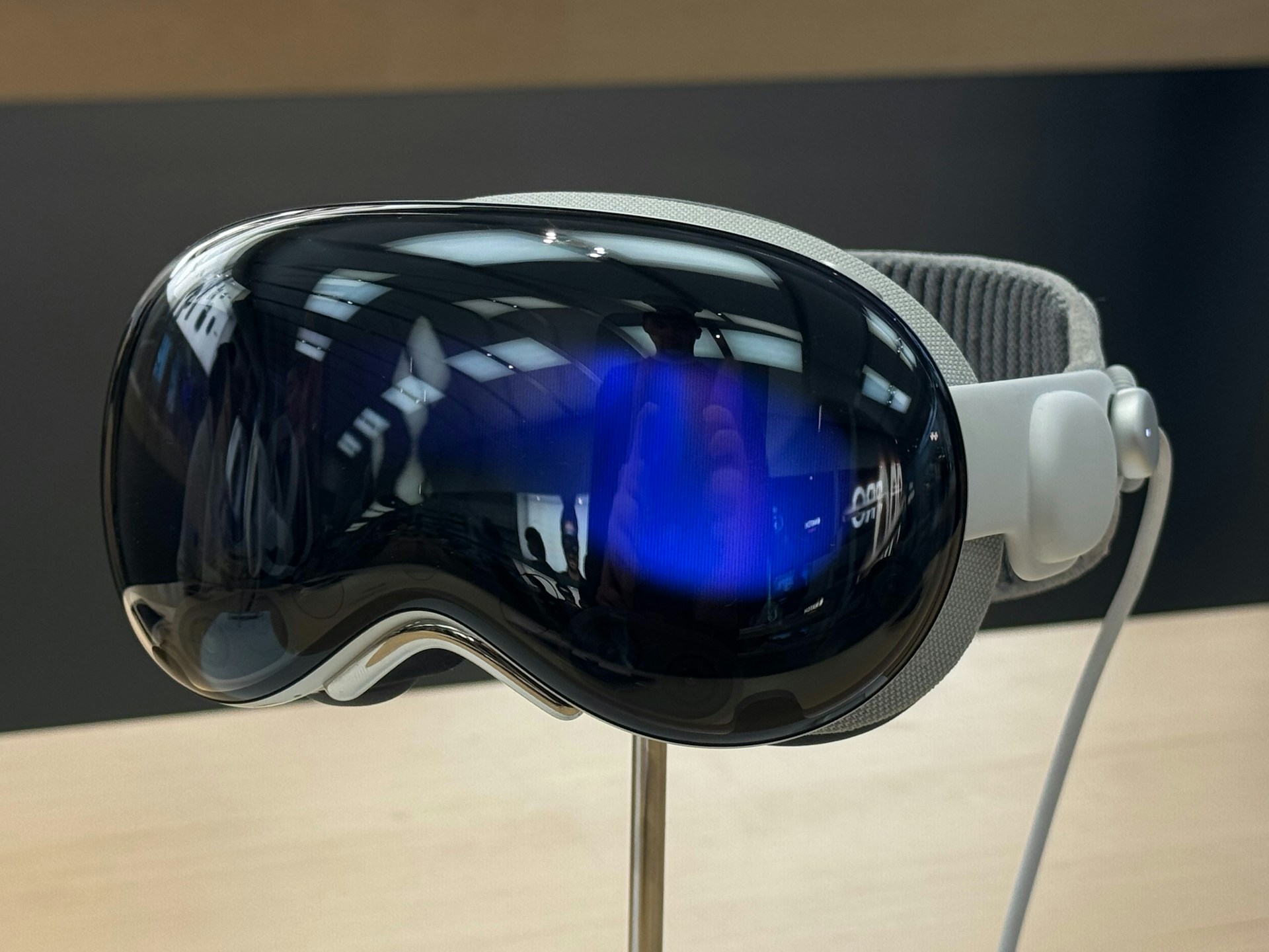 Virtual reality headset