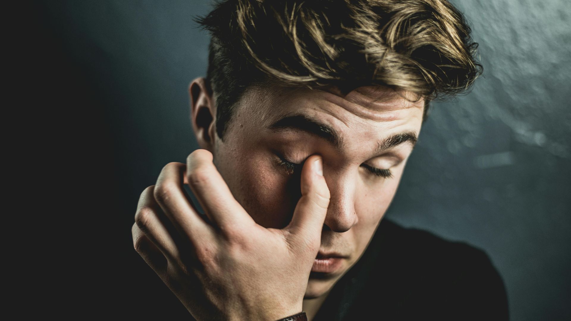 10 causes sournoises de la sécheresse oculaire et 10 solutions simples et efficaces