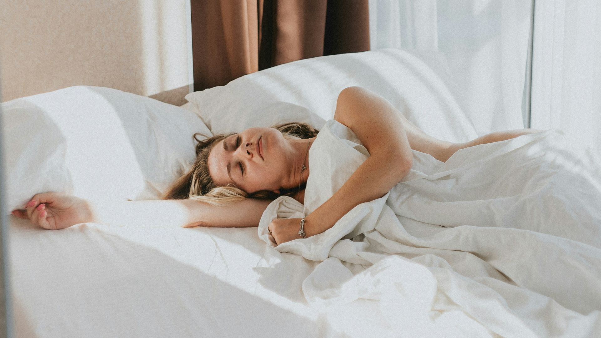 7. Fermeture incomplète des paupières pendant le sommeil