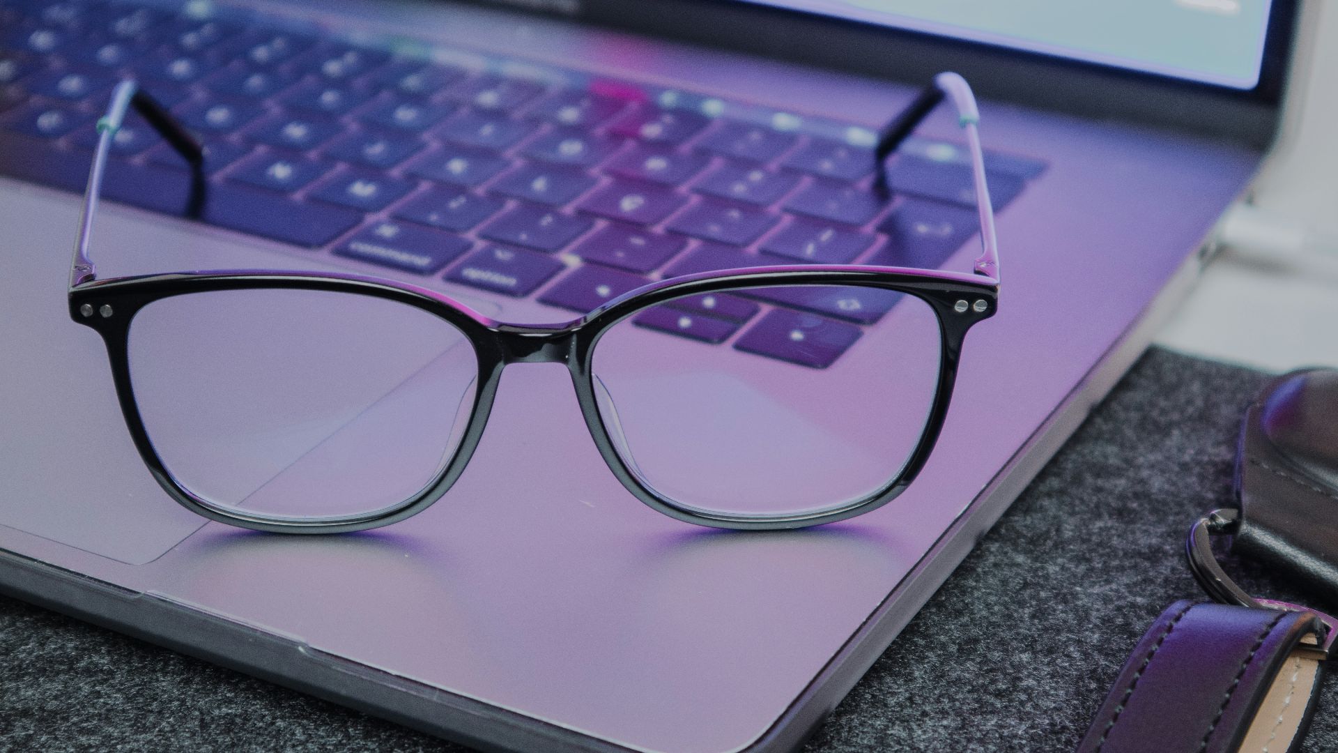 7. Lunettes à lumière bleue