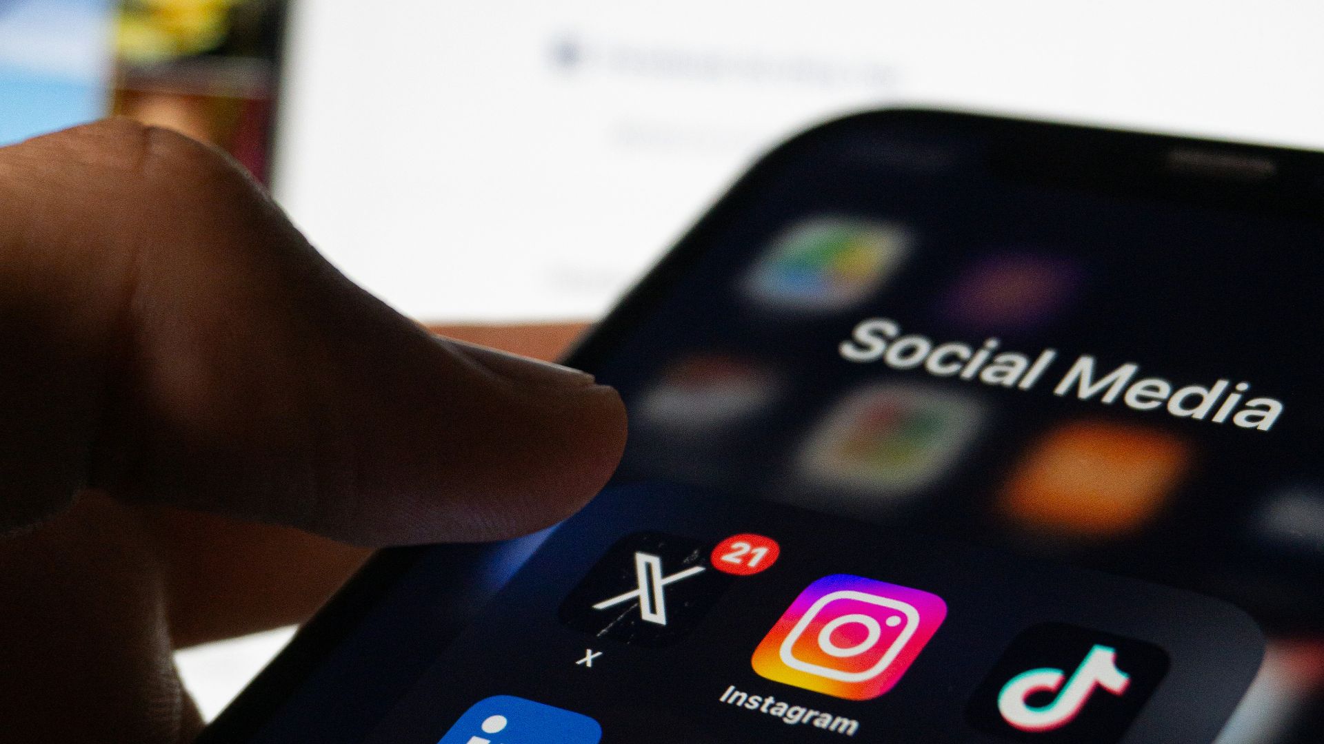 3. Rappelez-vous que la plupart des médias sociaux ne sont pas réels