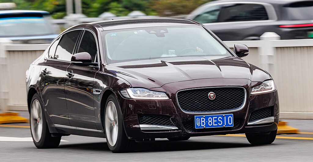 Jaguar XF