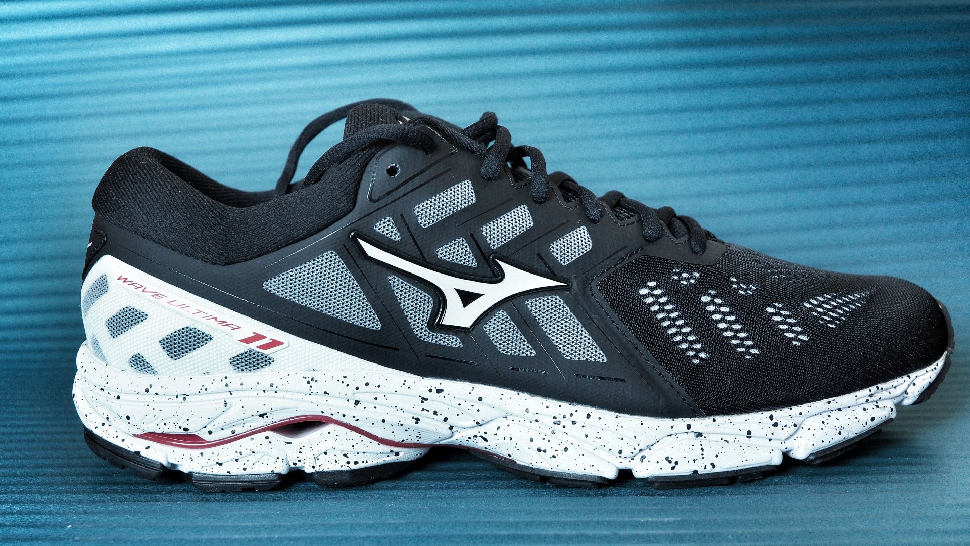 7. Mizuno Wave Rider "Spécial Marathon d'Osaka"