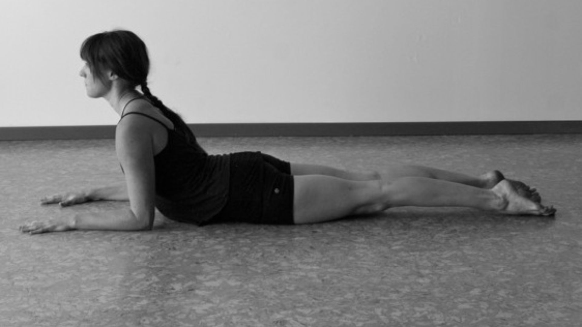 5. Pose du sphinx (Salamba Bhujangasana)