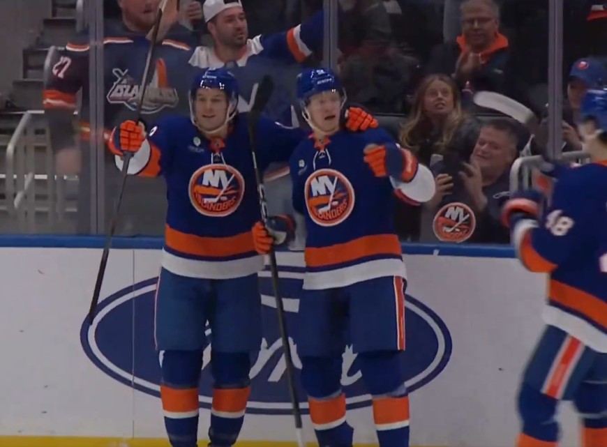 Ten goals already for Emil Heineman: it took him 37 fewer games than in Montreal