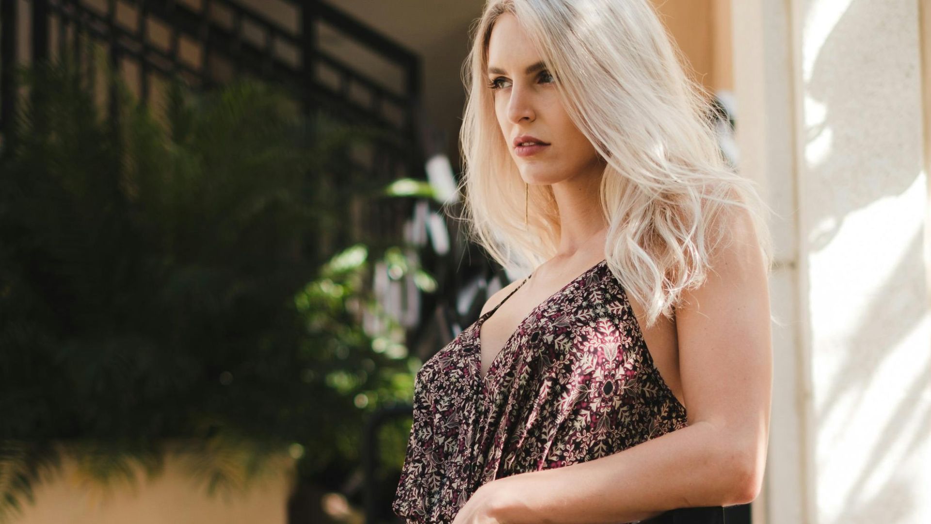 1. Tout ce qui a un décolleté plongeant