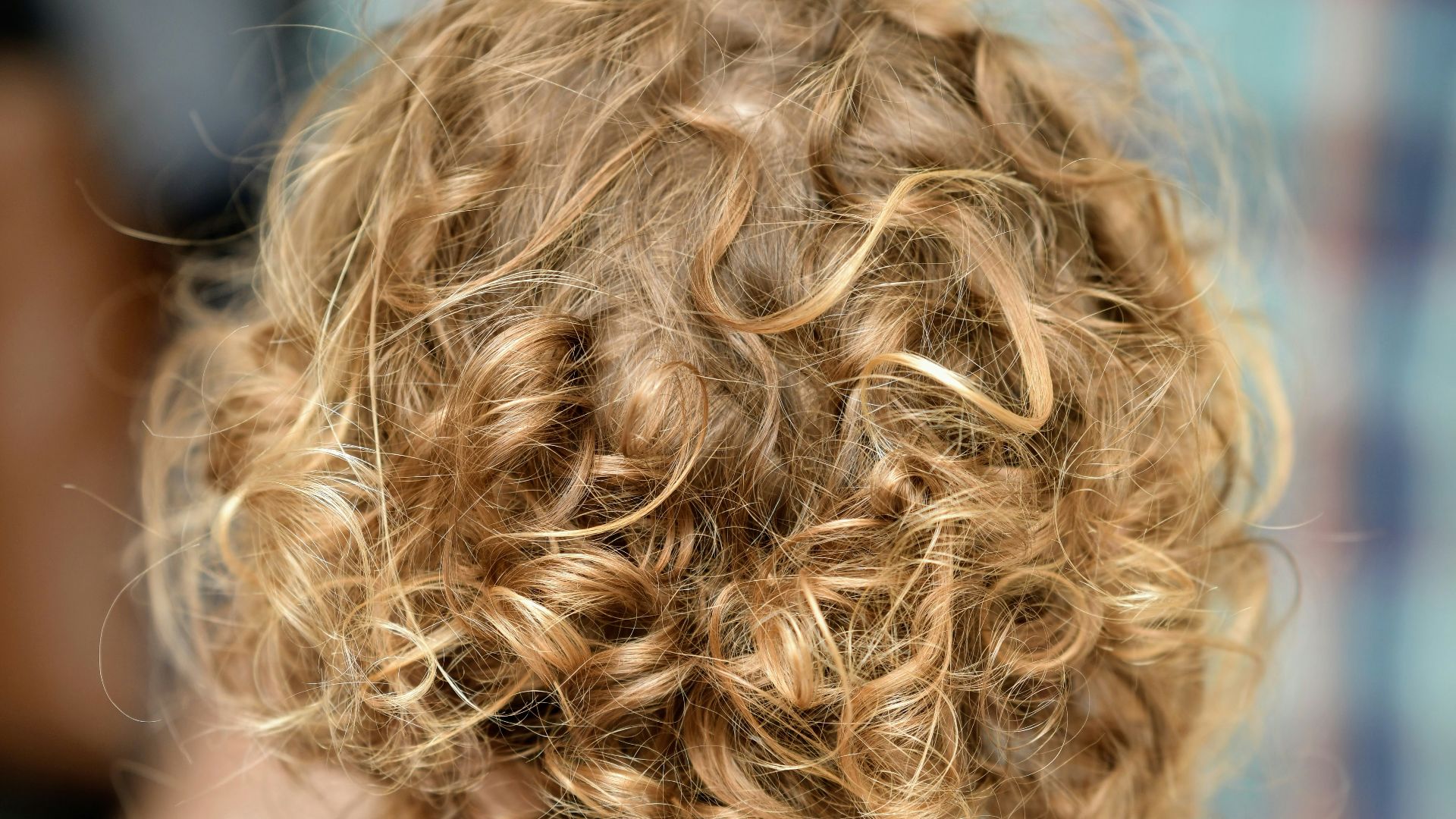 12. Boucles en épingles