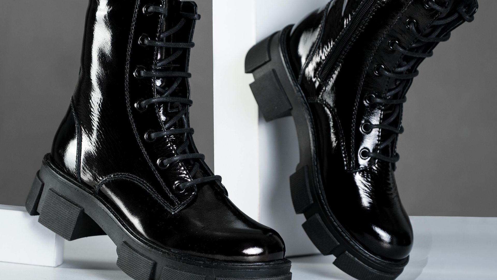 2. Bottines Chelsea à semelles lisses