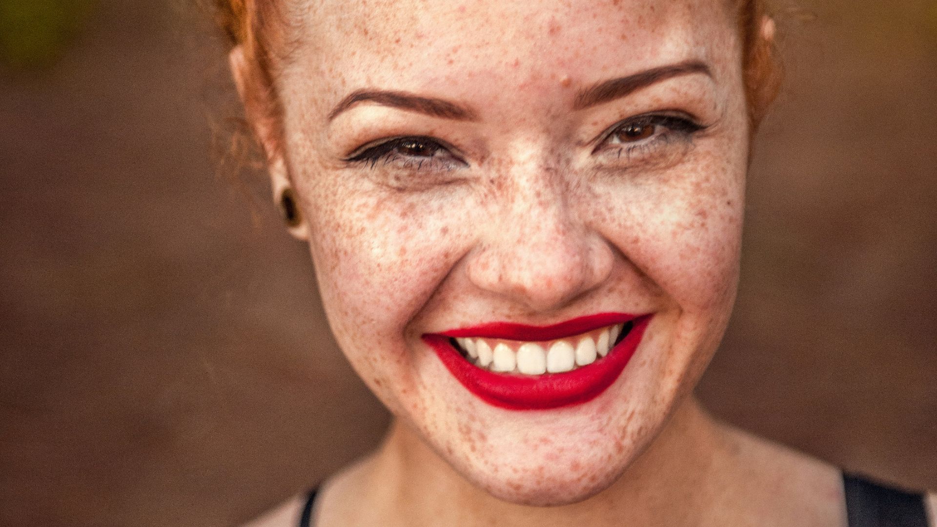 10 tendances internationales en matière de beauté que les hommes trouvent peu attrayantes et 10 qu’ils adorent