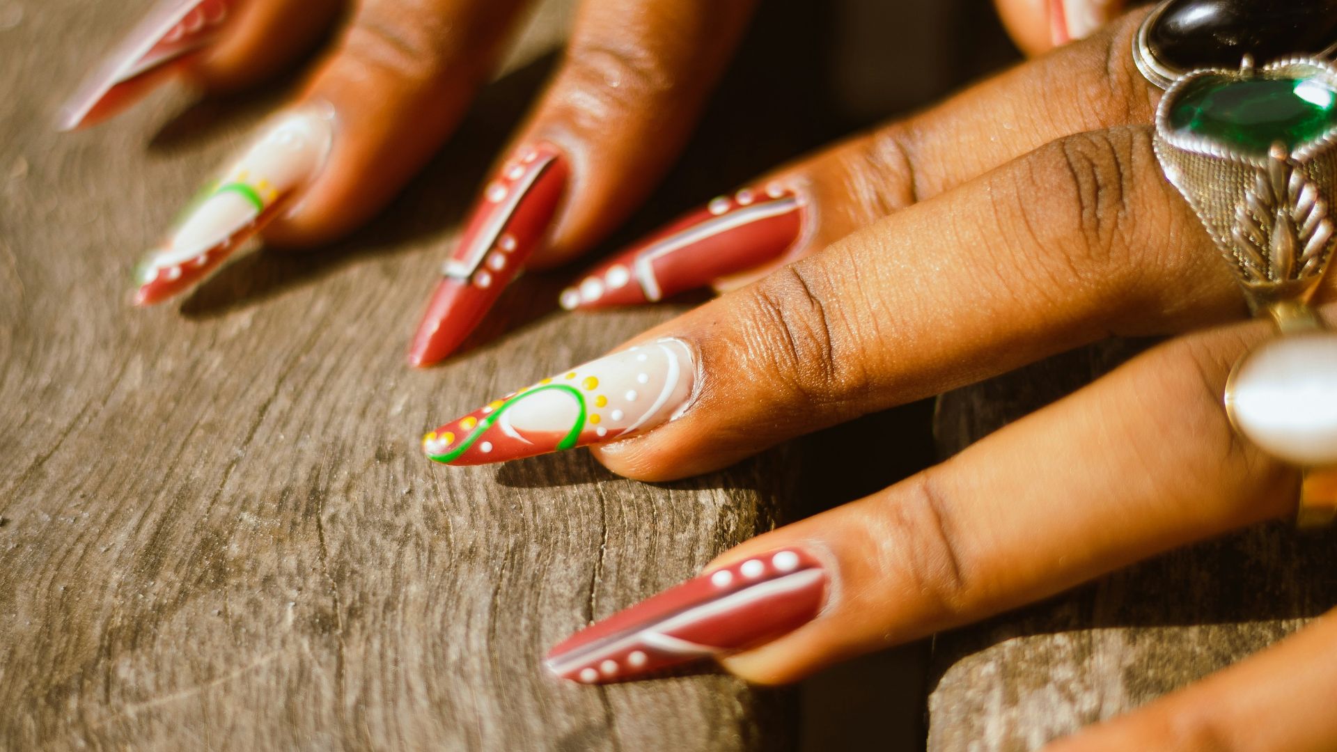 8. Nail Art extrême